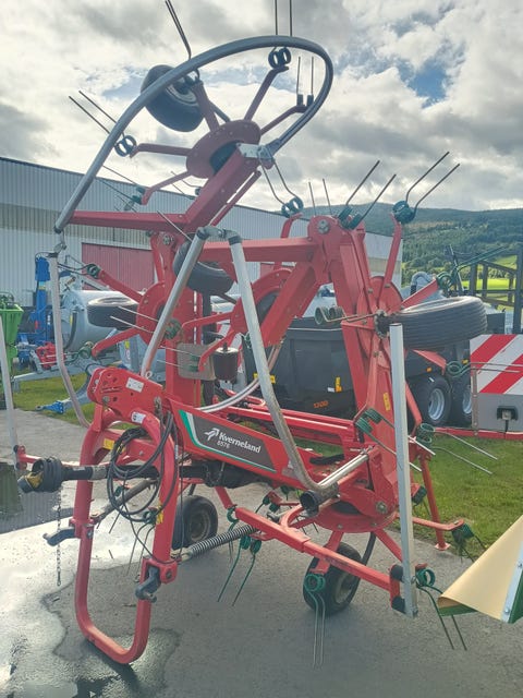 Kverneland 8576