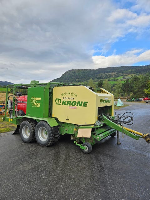 Krone Combipack 1500 variabel rundballepresse