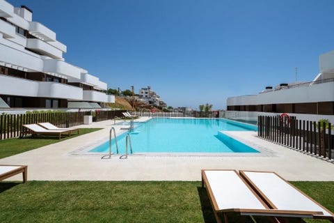 Flott duplex-penthouse med 3 soverom, sjøutsikt og 113 m² terrasse i Estepona – bilde 9
