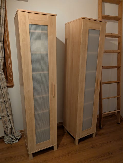 2 stk. garderobeskap fra Ikea gis bort mot henting