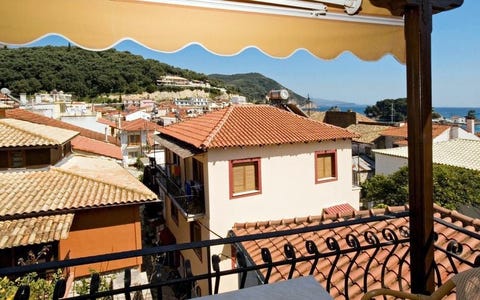 Acropol Tourist 1 av 10
