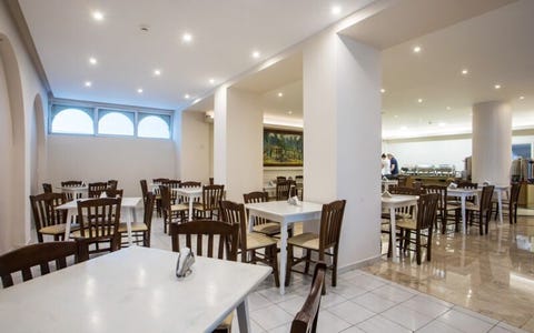 Africa Hotel 5 av 13