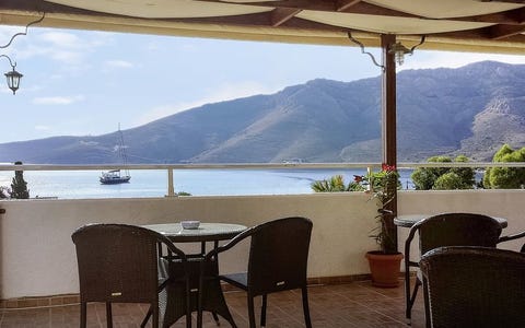 Apollo Tilos 1 av 6