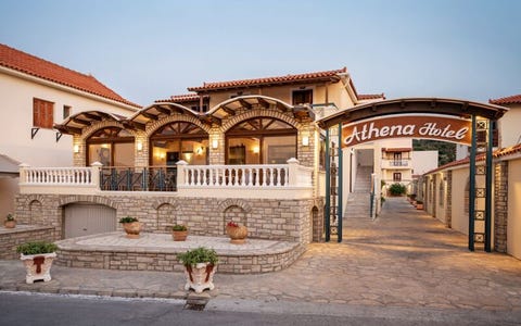 Athena 3 av 10