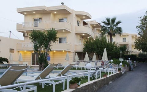 Blue Sky Agia Marina 3 av 12