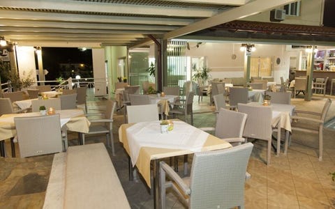 Blue Sky Agia Marina 8 av 12