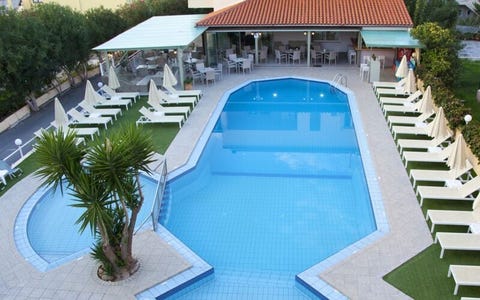 Blue Sky Agia Marina 5 av 12