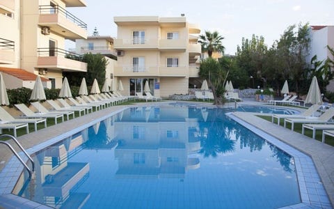 Blue Sky Agia Marina 1 av 12