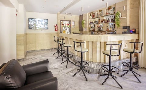 Dimitris Paritsa Hotel 6 av 9
