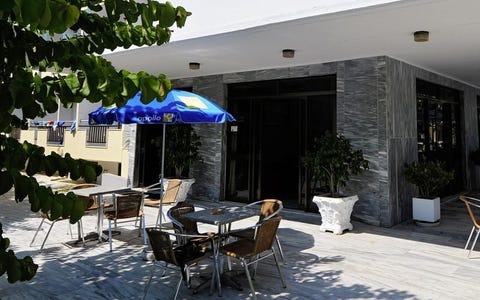 Dimitris Paritsa Hotel 4 av 9