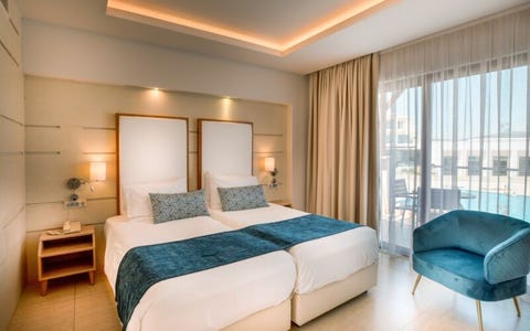 Mythos Beach Resort 18 av 46
