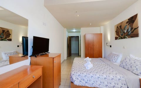 Heleni Beach 5 av 8