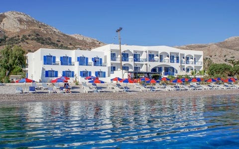 Eleni Beach 1 av 5