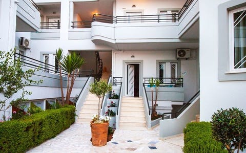 Elia Kato Stalos 13 av 14