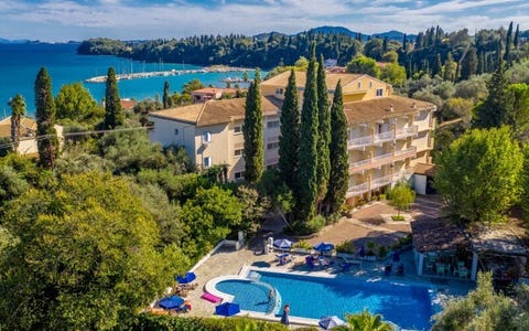 Ipsos Beach Hotel 1 av 10