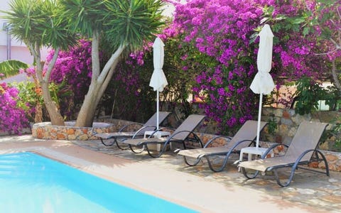 Irini Tilos 6 av 23