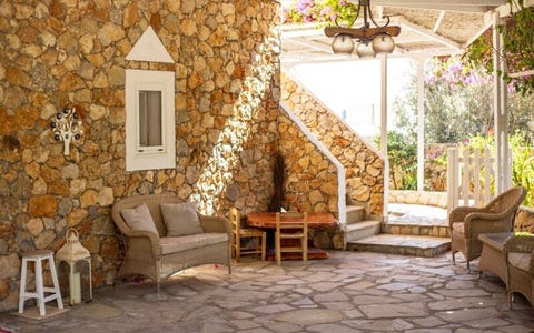 Irini Tilos 17 av 23