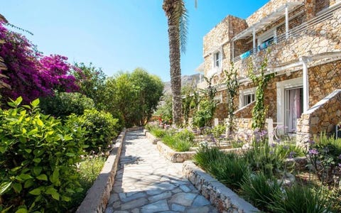 Irini Tilos 23 av 23