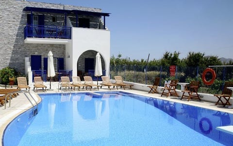 Katerina Naxos 1 av 13