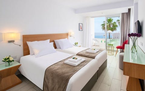 Kokkinos Boutique 3 av 10