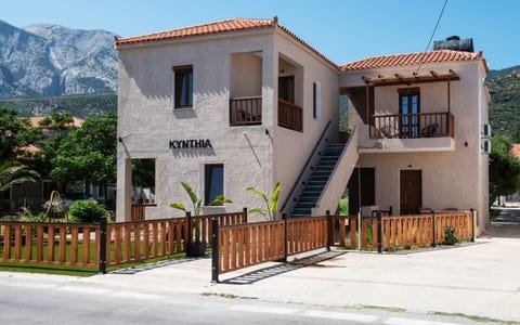 Kynthia Seaview 1 av 6