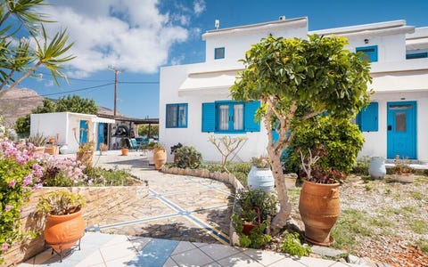 Livadia Beach 9 av 14