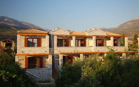 Mani Houses 1 av 7