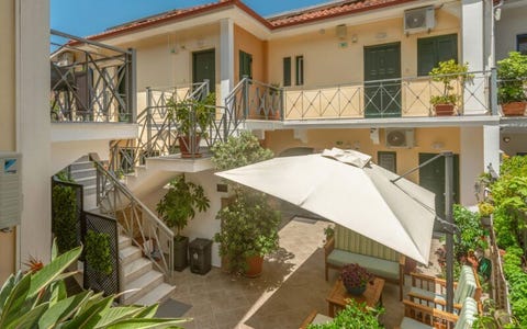 Margaritis Studios 11 av 16