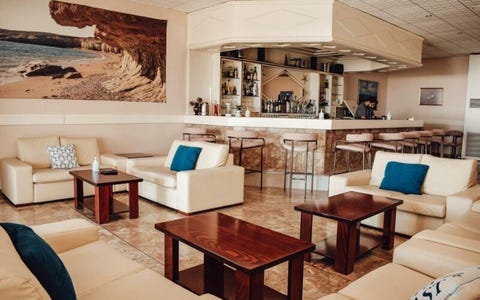 Mediterranean Beach 11 av 14