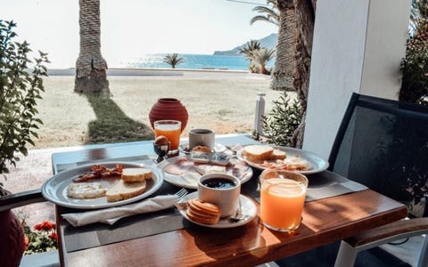 Mediterranean Beach 3 av 14