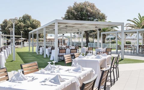 Minos Mare Beach Resort & Spa 8 av 20