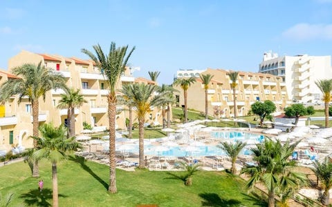 Myro-Androu 5 av 12