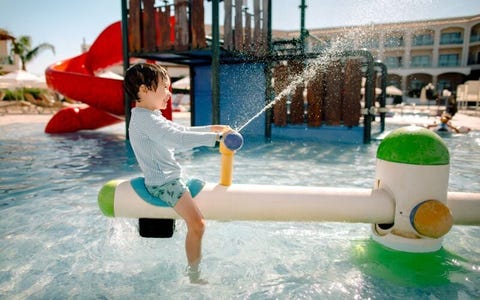 Mythos Beach Resort 7 av 46