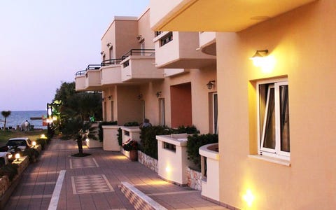 Panos Beach Hotel 15 av 15