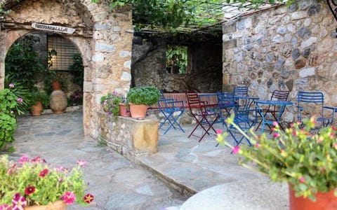 Patriarcheas 5 av 8