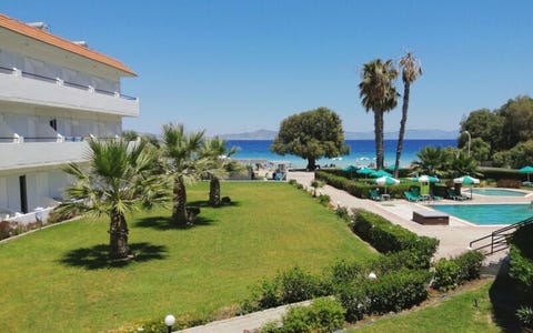 Pylea Beach Hotel 8 av 17