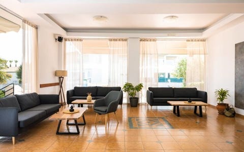 Pylea Beach Hotel 12 av 17