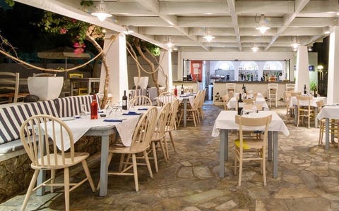 RK Beach Hotel 15 av 16