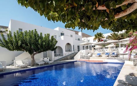 RK Beach Hotel 1 av 16