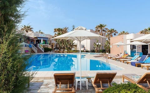 Sophia Beach 1 av 14