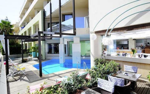 Steris Elegant Beach Hotel 3 av 13