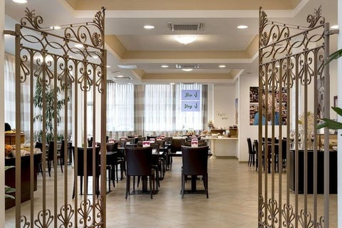 Sovrana Hotel & RE Aqva Spa 3 av 10