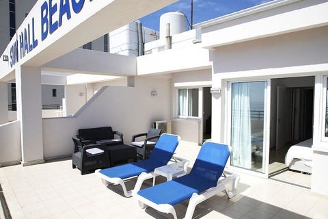 Sun Hall Beach Hotel Apts 1 av 10