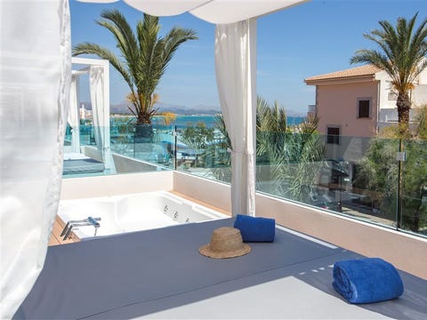 Llaut Boutique Hotel 2 av 10