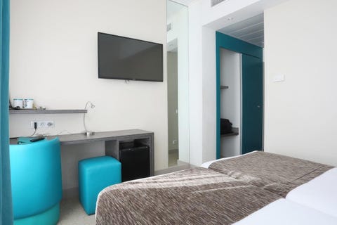 Hôtel de la Fontaine 7 av 10