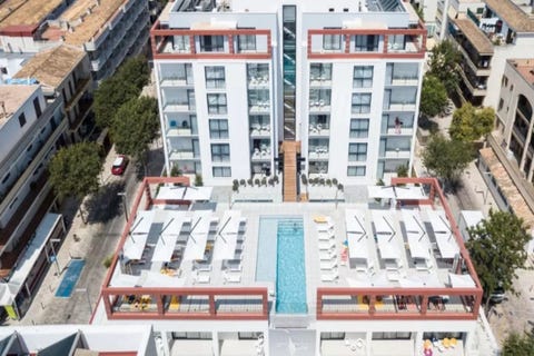 Kyrat Amarac Suites 2 av 8