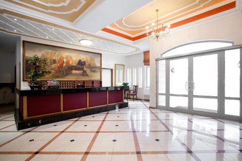 Achillion Palace 2 av 5