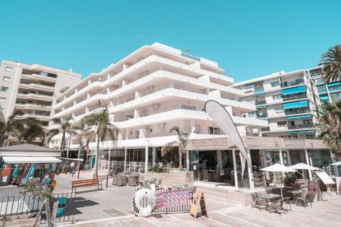 Puerto Azul Marbella 1 av 10
