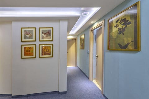 Leonidas Hotel & Apartments 7 av 10