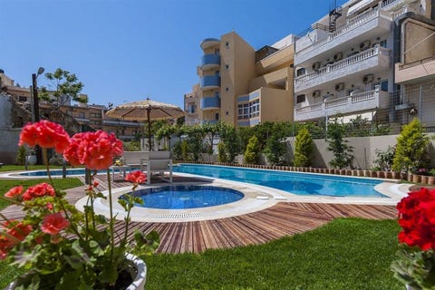 Leonidas Hotel & Apartments 8 av 10